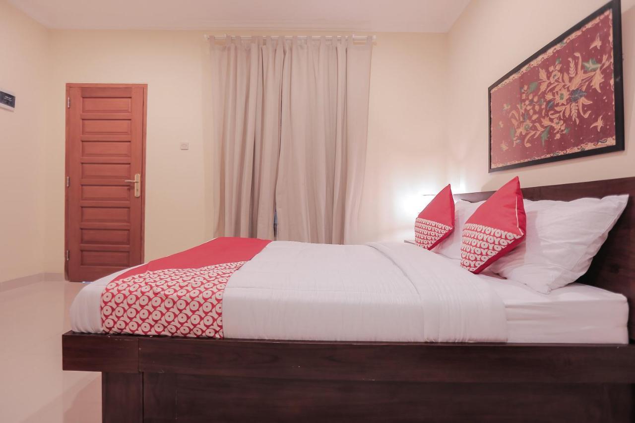 Oyo 133 Griya Ciaji Hotel จาการ์ตา ภายนอก รูปภาพ